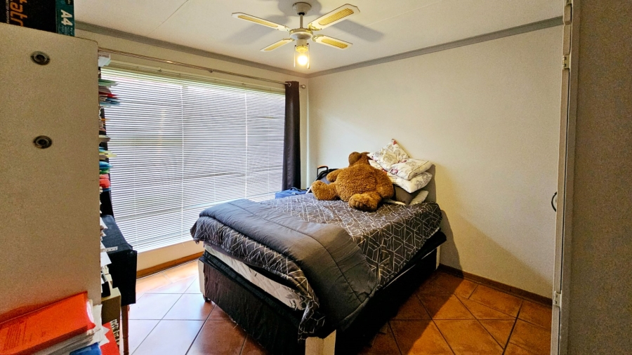 3 Bedroom Property for Sale in Langenhovenpark Free State